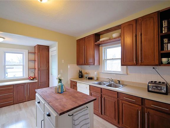 2nd image of 8011 Liberty Ave