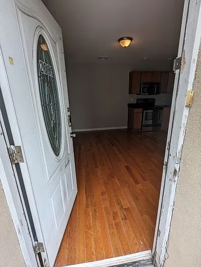 Front Door (2nd Fl)