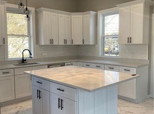 357 N Main St, Moosup, CT 06354