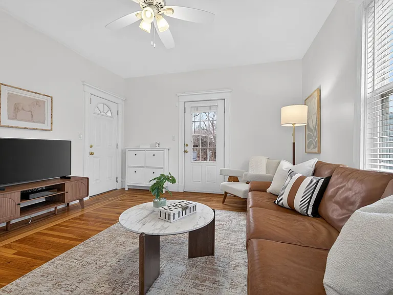 60 Iffley Rd #2 — Photo 4