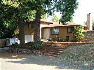 2595 Jackson Dr, Medford, OR