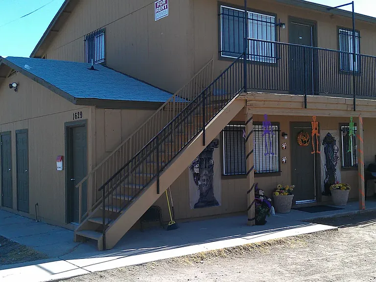 1629 E Wood St #201 — Photo 9