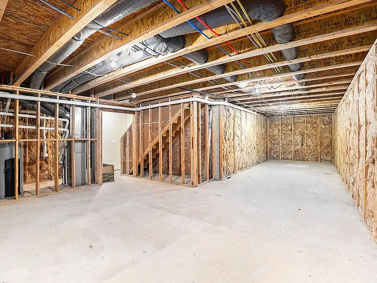 1048 Broken Ridge Dr — Photo 23