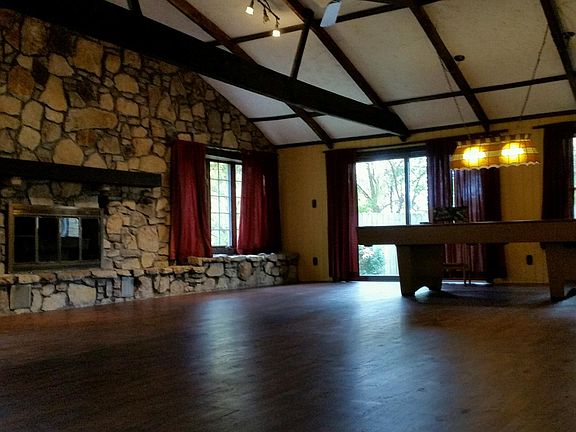 Greatroom with full size pool table