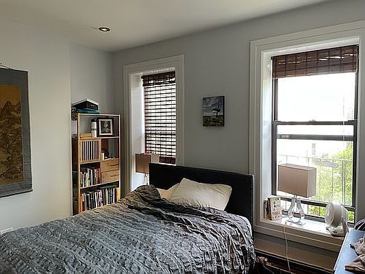 4th image of 487 5th Ave APT 4L