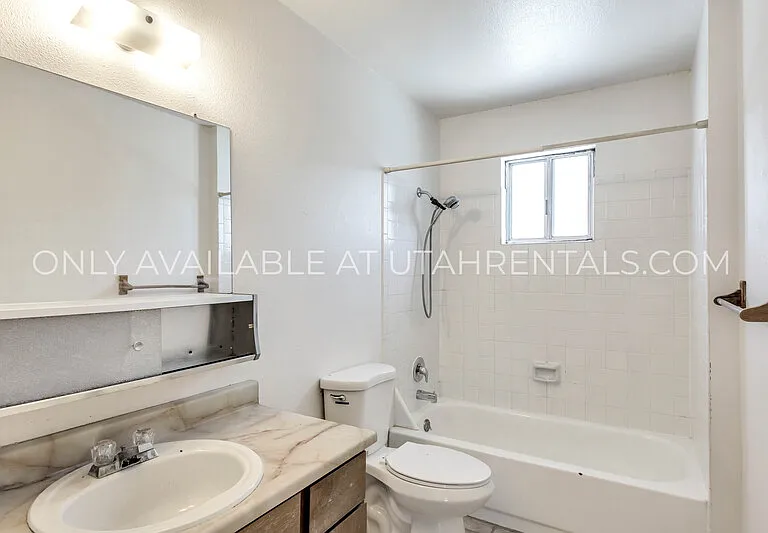 255 E Center St #11 — Photo 8