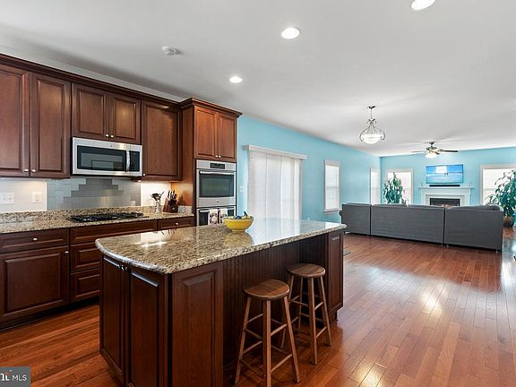 4th image of 23626 Margrave Dr
