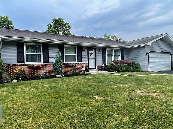 2nd image of 206 Woodbury Dr