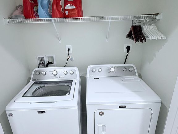 5th image of 7232 Barrberry Ln