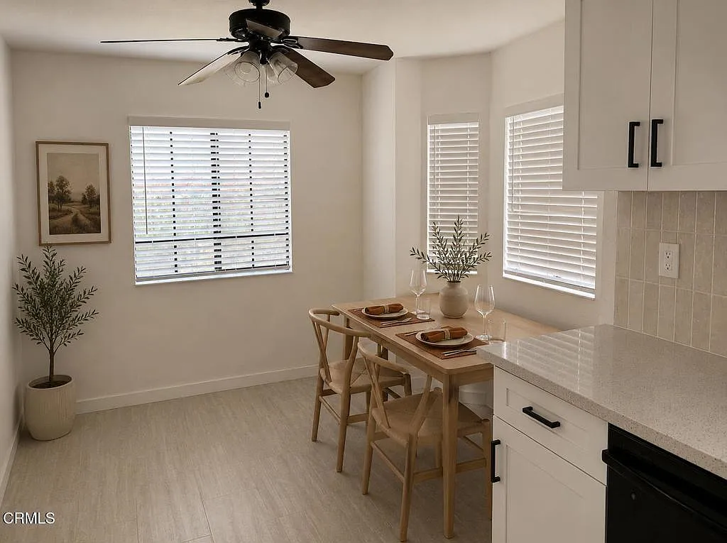 2 bed, 3.0 bath, 1155 sqft, $3,000 — Photo 2