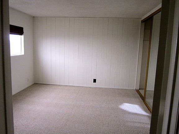 Bedroom Upstairs In The Back