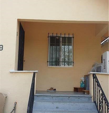 3rd image of 669 Cypress Ave