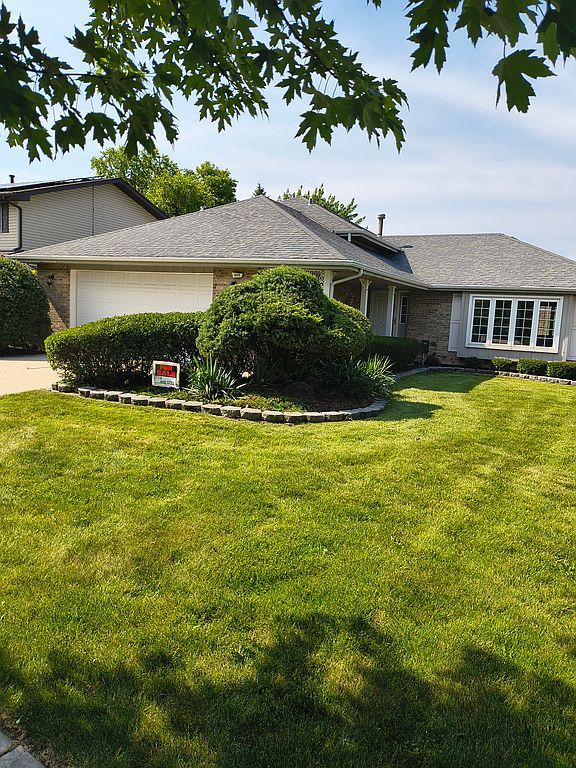 6828 Westview Dr - Property Image