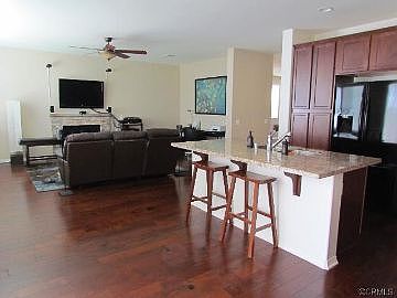 4th image of 32388 Dahl Dr