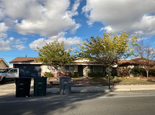 538 W Thornton Ave, Hemet, CA 92543