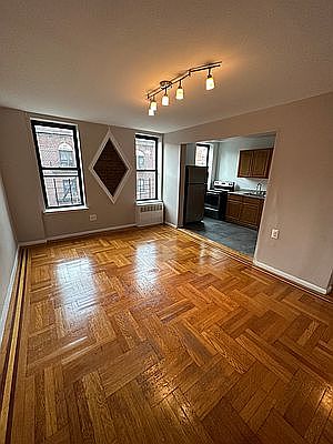 1st image of 585 E 21st St APT 4A