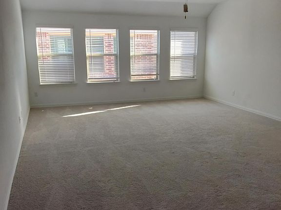 4th image of 7913 Marsh Ln