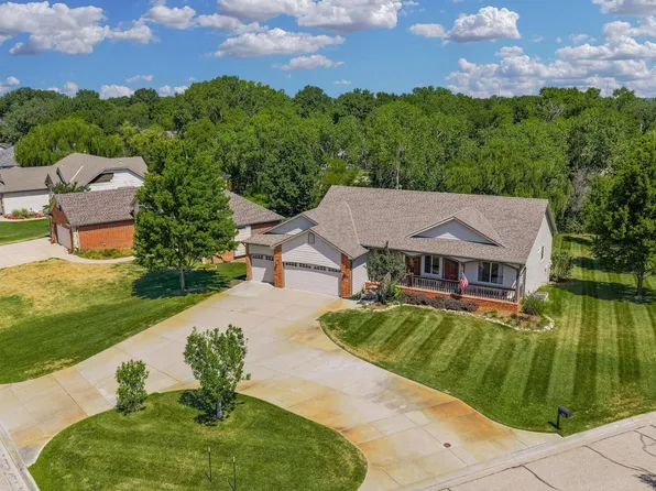14302 E Twinlake Dr, Wichita, KS 67230