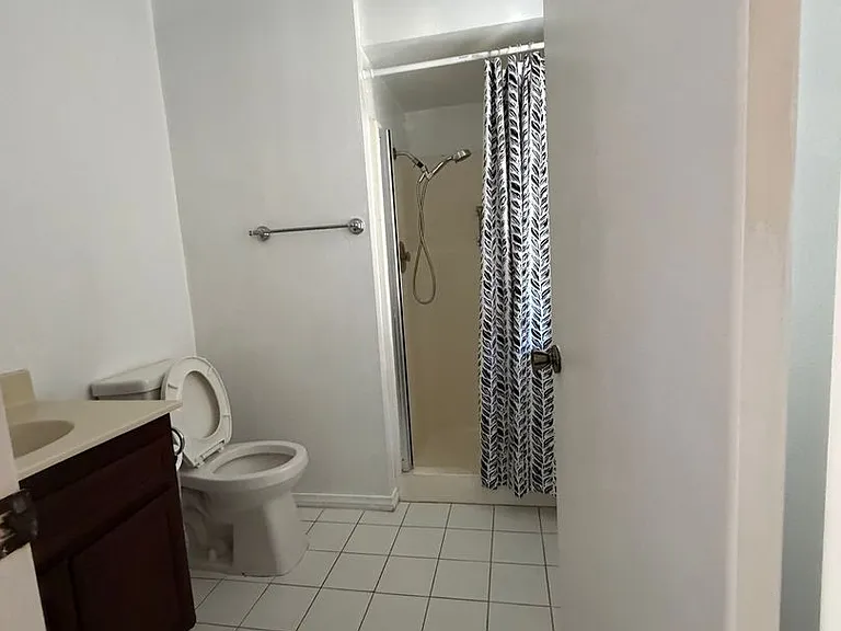 4309 Rosewall St — Photo 42