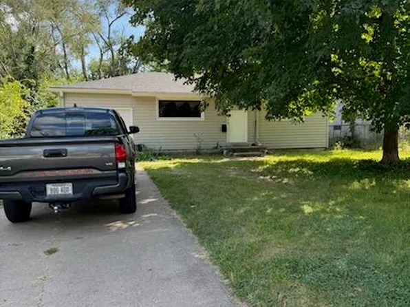 4425 Vernon Ave, Omaha, NE 68111