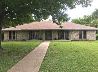 2012 N 33rd St, Waco, TX 76707