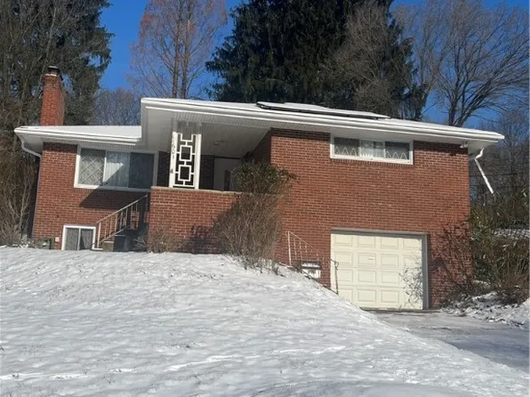 11601 Joan Dr, Pittsburgh, PA 15235