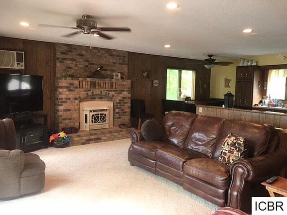 2nd image of 4869 Girl Lake Trail Ne