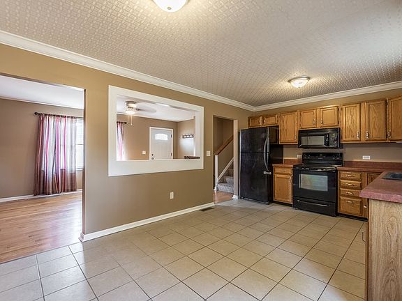 5th image of 31 W Cobblestone Ct