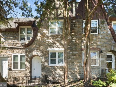 1812 N 52nd St, Philadelphia, PA, 19131