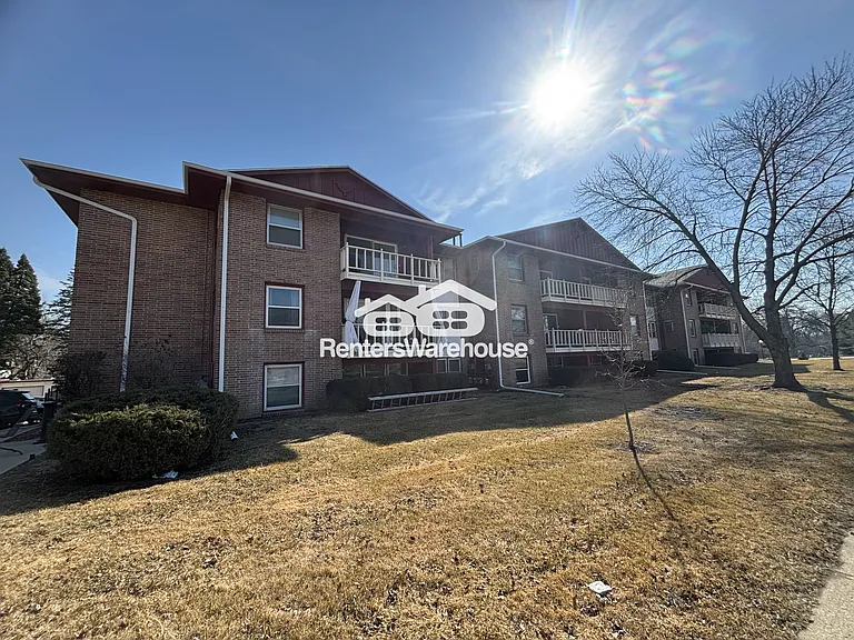 7815 Douglas Ave #102 — Photo 1