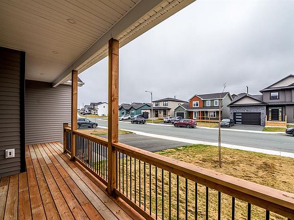 3rd image of 44 Pepperwood Drive