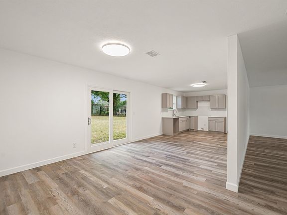 5th image of 5317 Roanoke Blvd