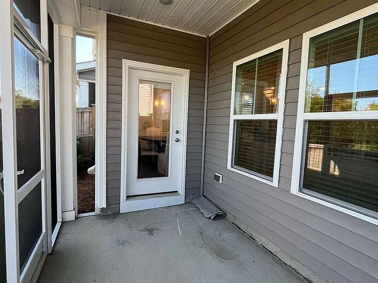 7404 Springwater Dr — Photo 31