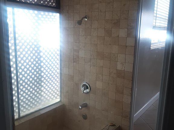3rd image of 2495 NE Elaine St