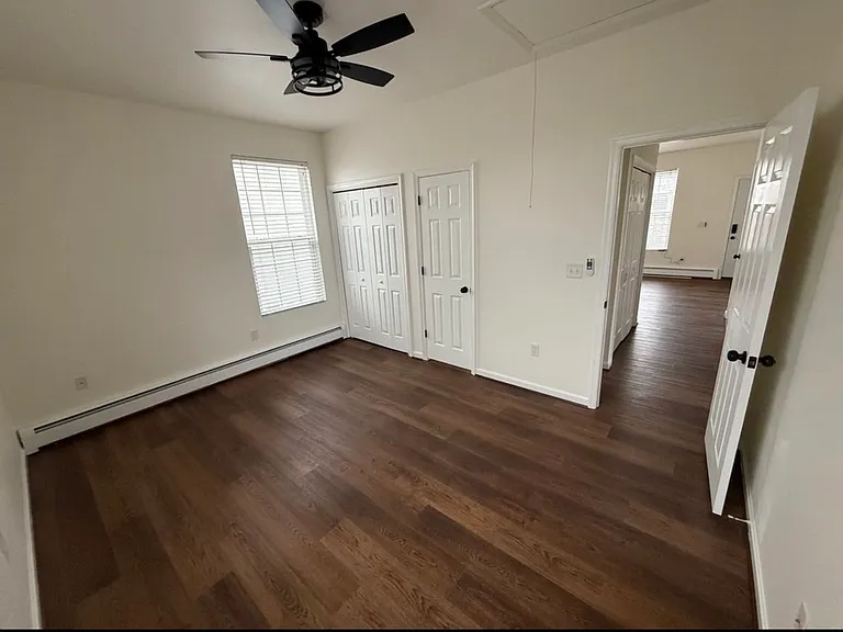 1231 Holly Ave — Photo 9