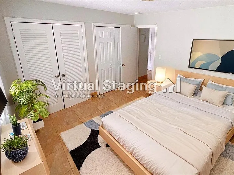 1821 NE 56th St #1 — Photo 10