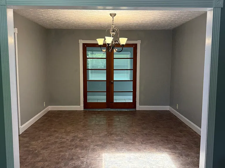5044 Oakside Dr — Photo 14