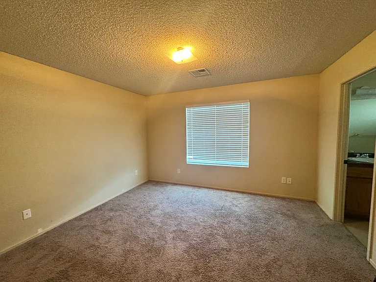 3675 S Hinckley Dr — Photo 6