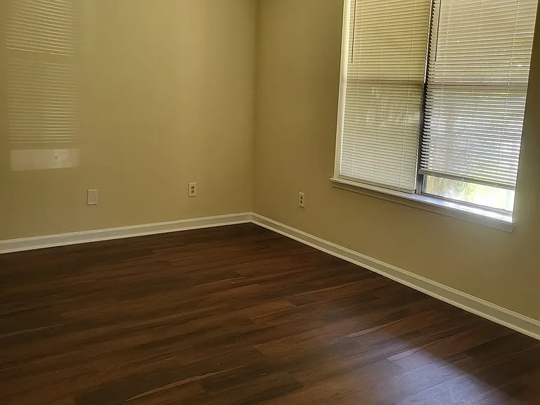 305 River Oak Dr — Photo 9