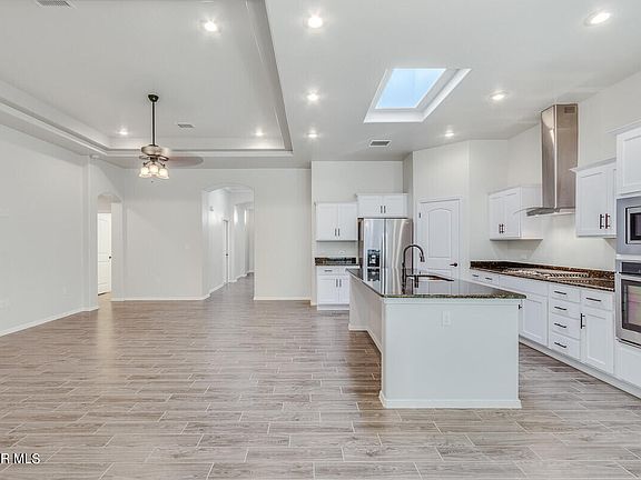 5th image of 840 Eastwell Dr
