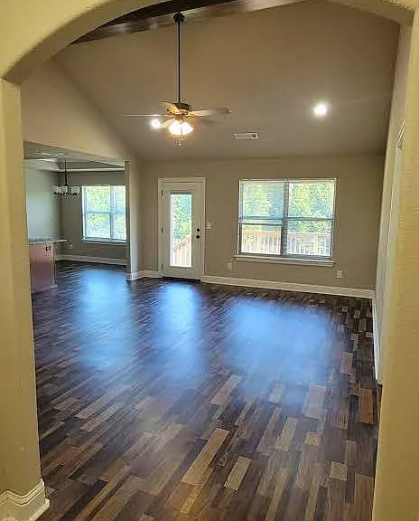1320 Colonel Hawthorne Dr — Photo 3