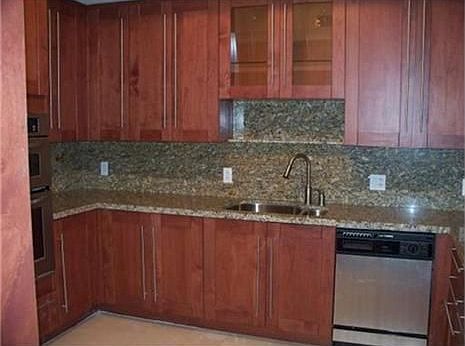 2nd image of 650 Valencia Ave Unit 204