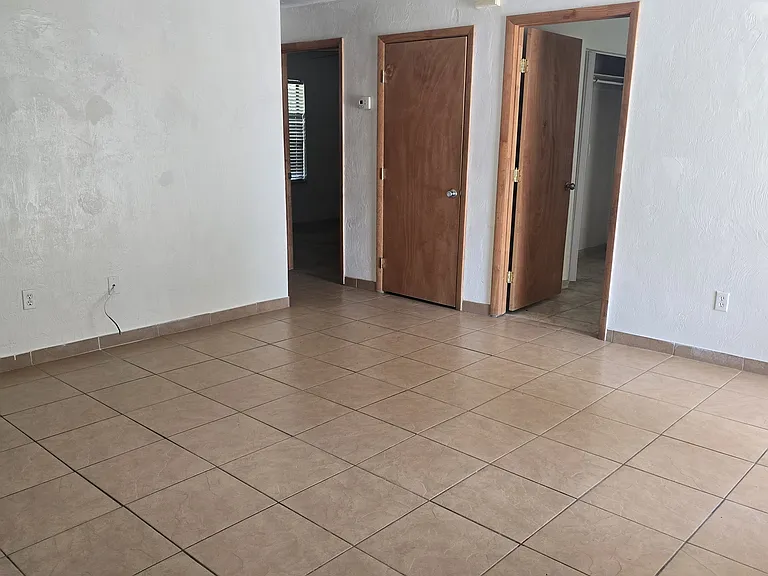 765 Georgia St — Photo 22
