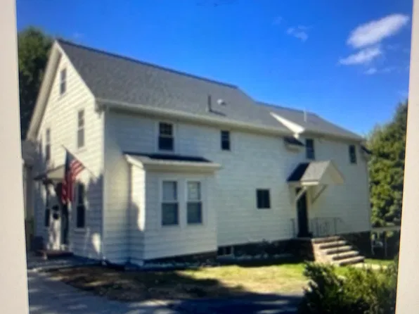 72 Morton St Floor 2, Andover, MA 01810