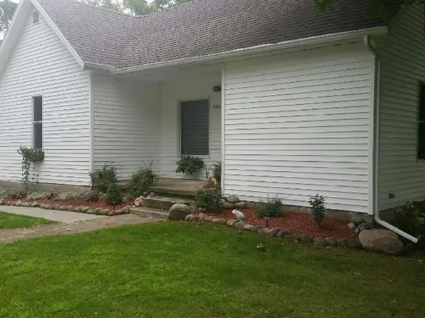 426 Grant St, Vassar, MI 48768