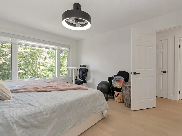 145 Shirley Ave — Photo 32