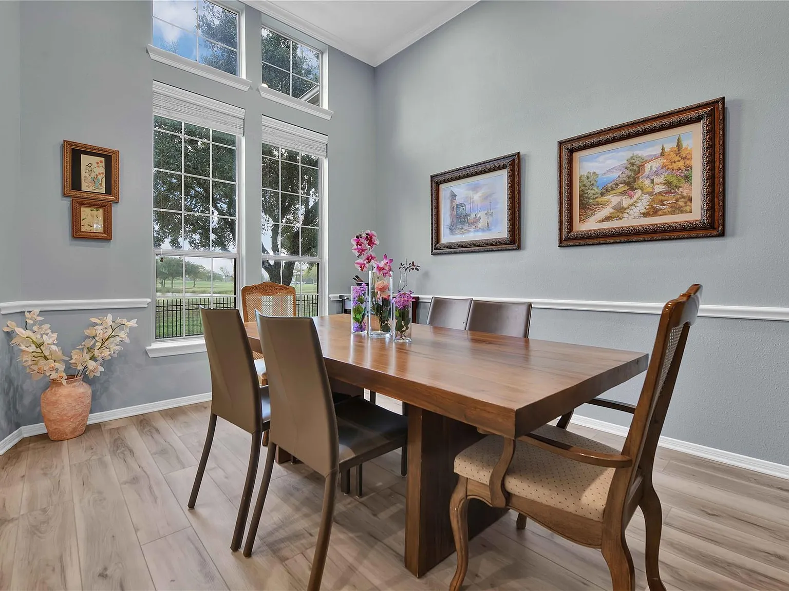 2 bed, 2.5 bath, 1913 sqft, $2,600 — Photo 4