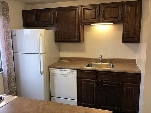 4th image of 121 Bellwood Ct