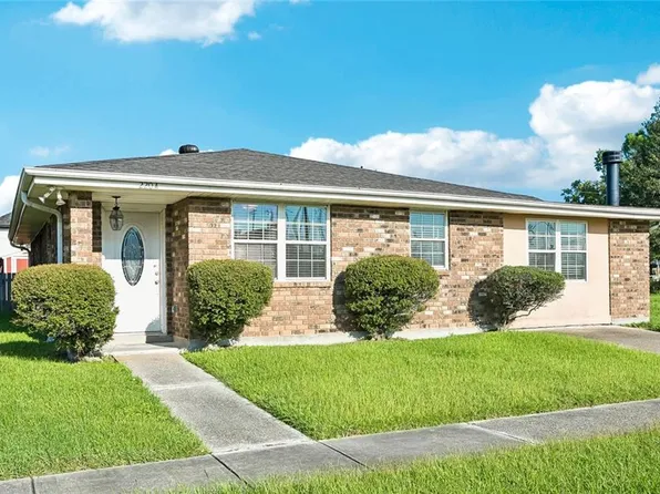 2204 Veronica Dr, Chalmette, LA 70043