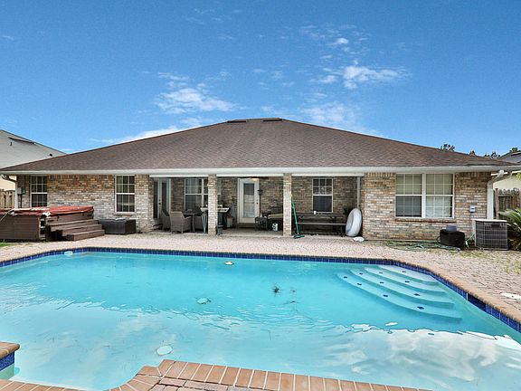 3rd image of 1462 Heather Glen Ln